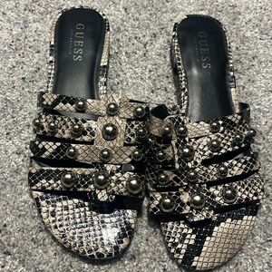 GUESS SNAKESKIN SANDAL